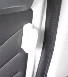 Driver door closed, frame guard unset