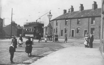 Turn o' t' Lane fountain