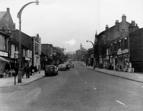 Looking eastward up High Street West ca 1960