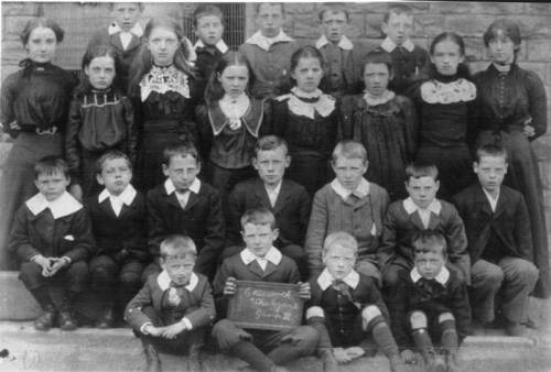 glschls/chisworth School Class, undated